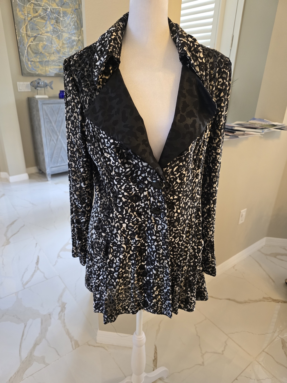 Alberto Makali Black and White Leopard-Print Satin Lapel Blazer